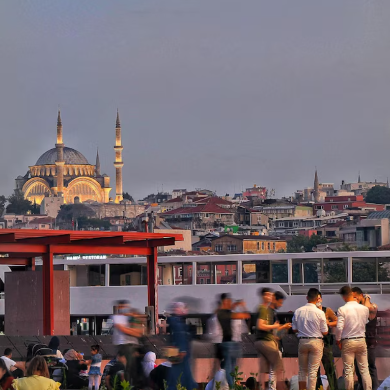 Istanbul - The Perfect Blend of East and West